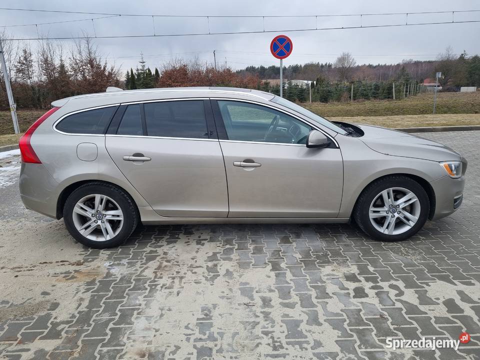 Volvo V60 25 T5 AWD podkarpackie Medyka