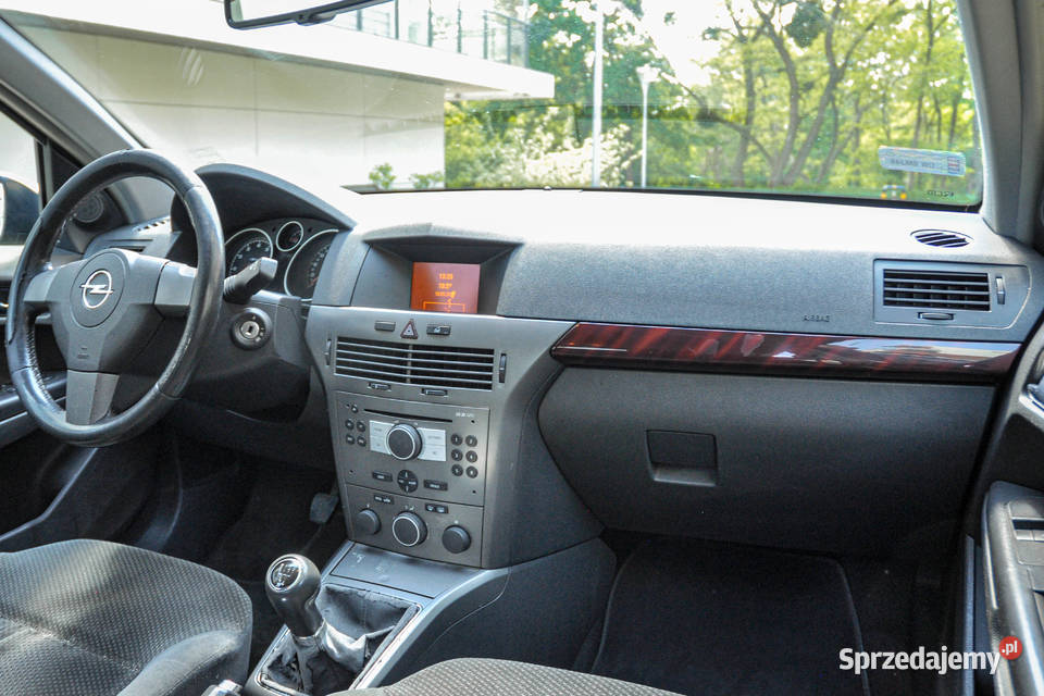 Opel Astra 16 Salon Wrocław