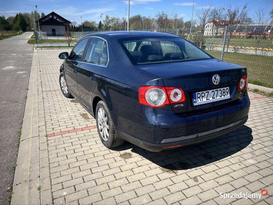 Sprzedam Volkswagen Jetta nieuszkodzony Stary Dzików