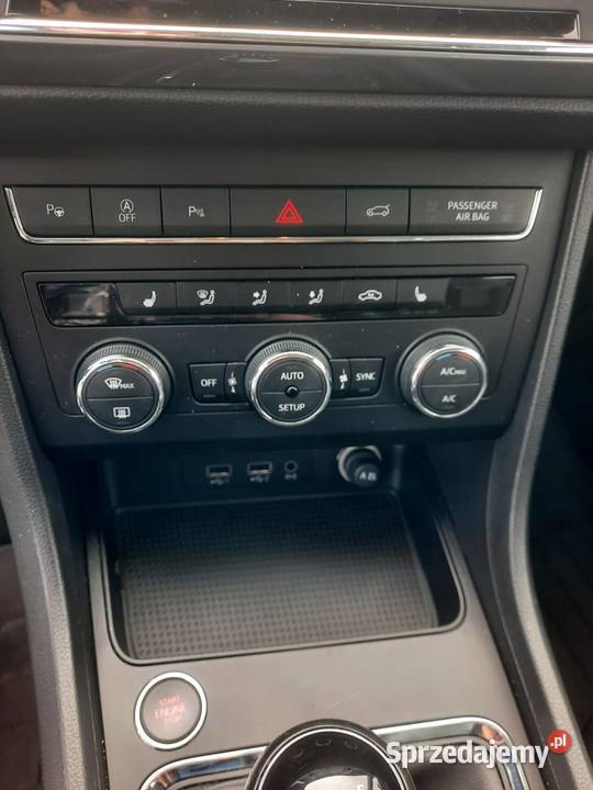 Seat Ateca 10 turbo 115 2019r manualna Dąbrowa Górnicza