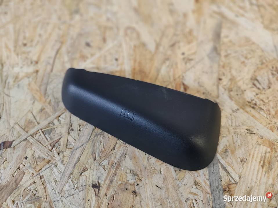 Listwa Osłona Lampy Prawy Tył Audi A4 B9 Avant Pozostałe Pleszew