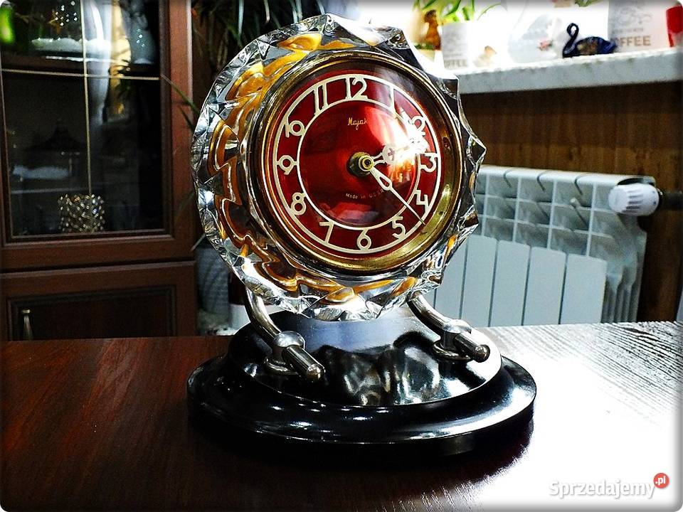 Zegar kryształowy Majak radziecka elegancja lat Zegary Żary