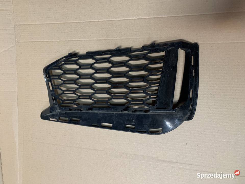 8063421 kratka wlotu zderzaka lewa bmw 5 g30 g31 Szczecin