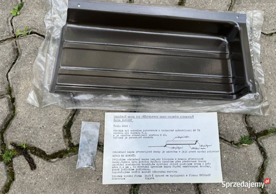 Półka pod kokpit prawa skoda Favorit Forman osobowe