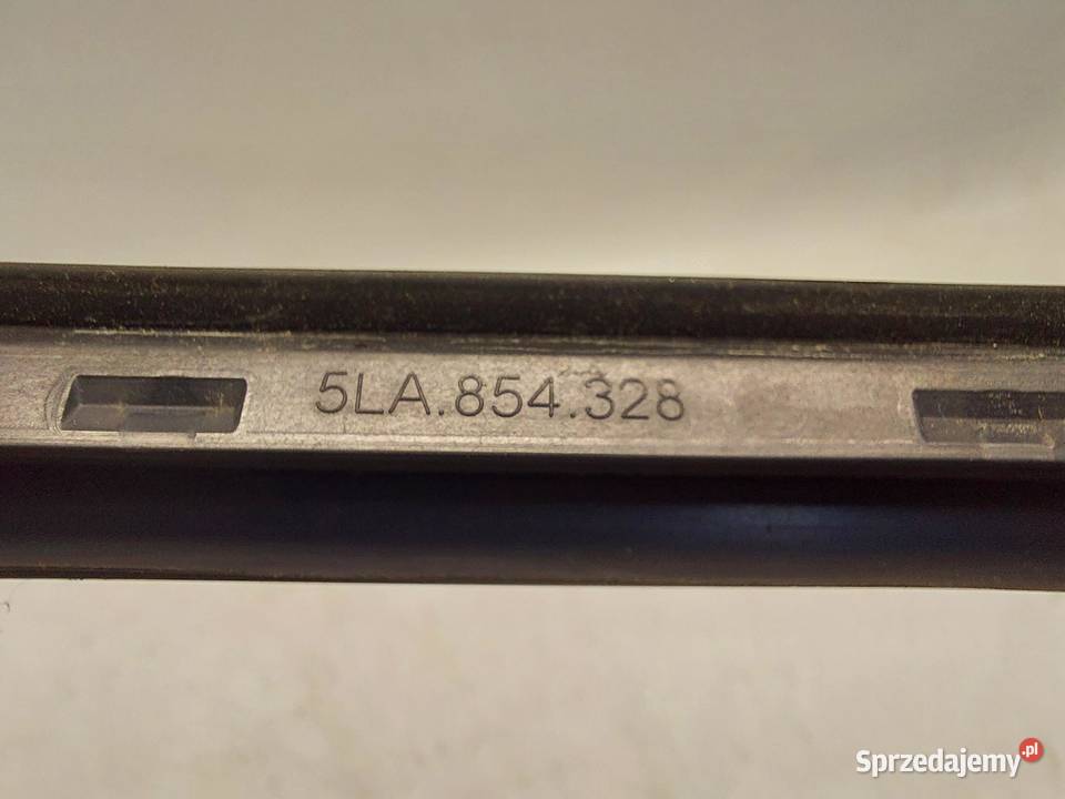 Skoda Enyaq 5LA iV60 LISTWA SZYBY PRZEDNIEJ