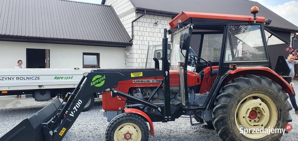Ładowacz czołowy firmy Agrosped model V700 Golub-Dobrzyń