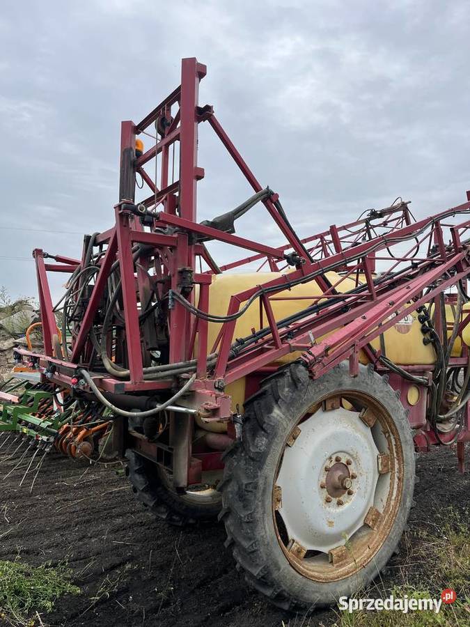 Opryskiwacz hardi 2400l Pokrzywnica sprzedam