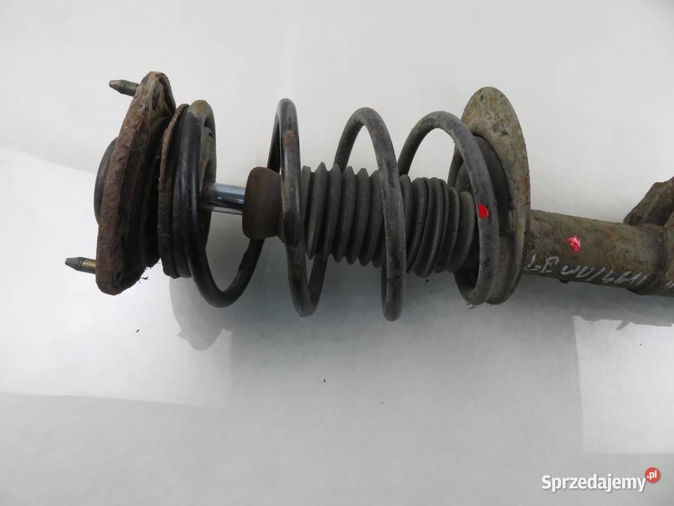 MCPERSON LEWY PRZEDNI VOLVO V40 16 osobowe