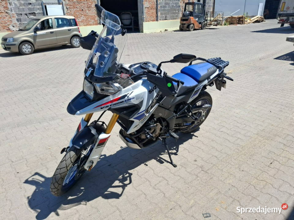 Suzuki VSTORM Suzuki