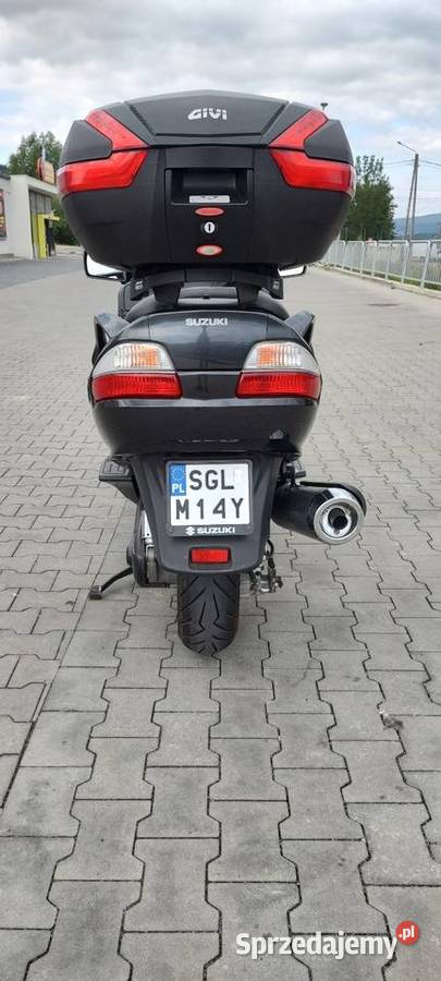 Suzuki Burgman 650 garażowany