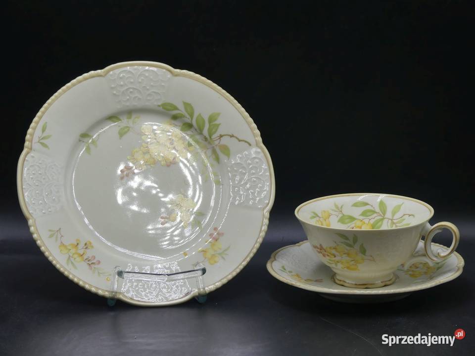 Komplet śniadaniowy Sorau Żary Czerwone Róże Porcelana i szkło Poznań