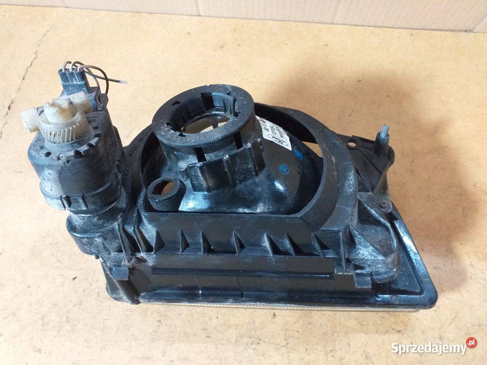 166G FORD FIESTA III Reflektor Lampa przednia świętokrzyskie Włoszczowa