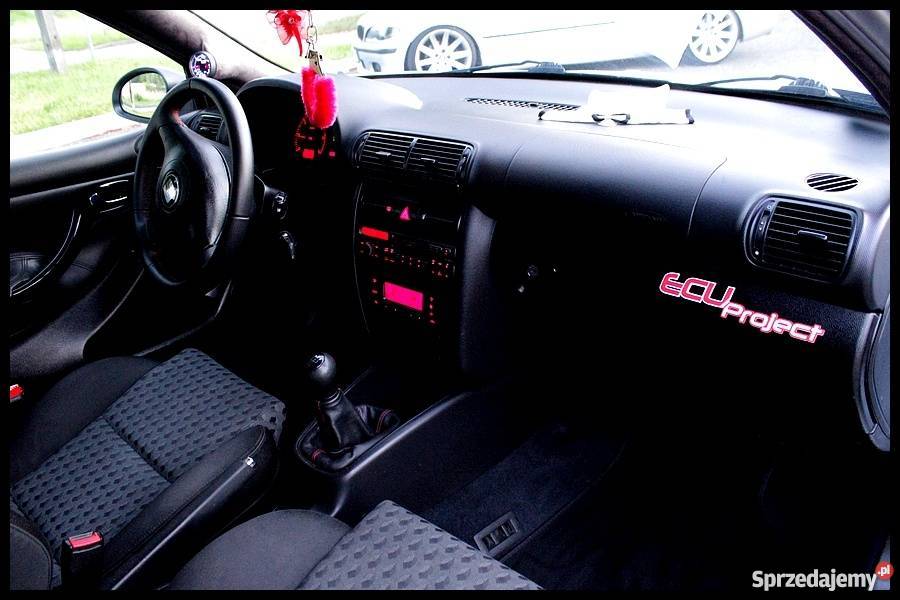 Leon 200 425 Nm Felga 19 igla lakier metallic Leon Świdnica sprzedam