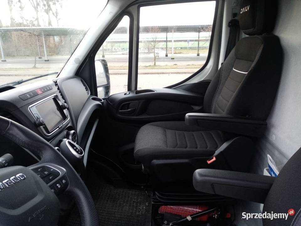 Iveco Daily 30 HiMatic mały przebieg super stan Puławy