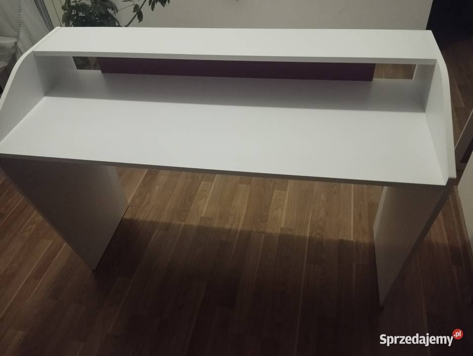 Sprzedam biurko dziewczynki Biurka Sobolew