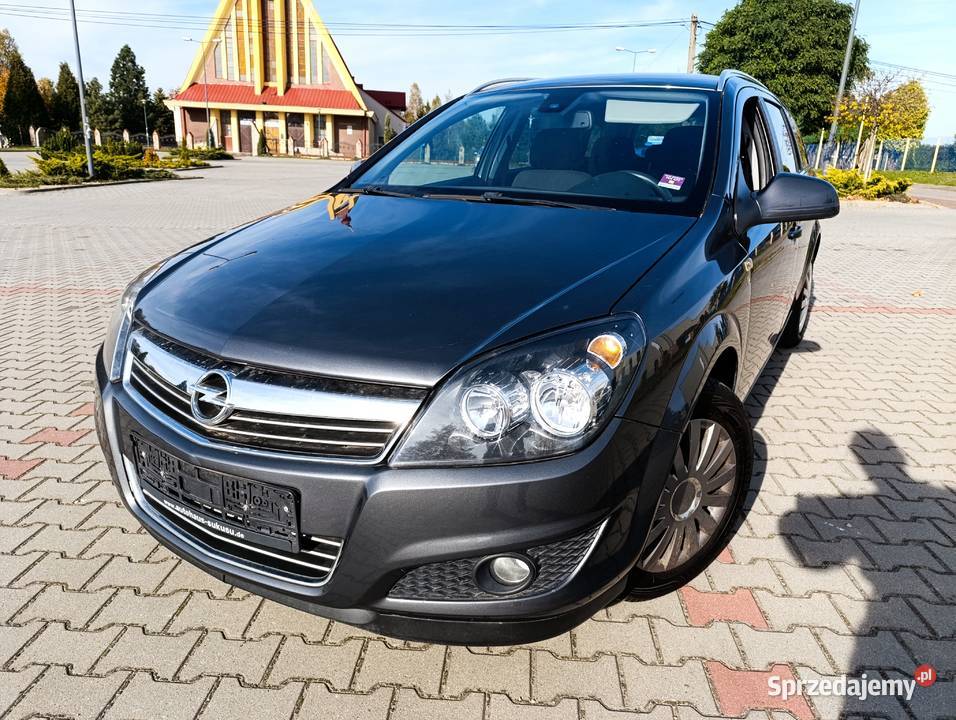 Opel Asra H kombi 2010r 14 benzyna bezwypadkowy benzyna Koziegłowy