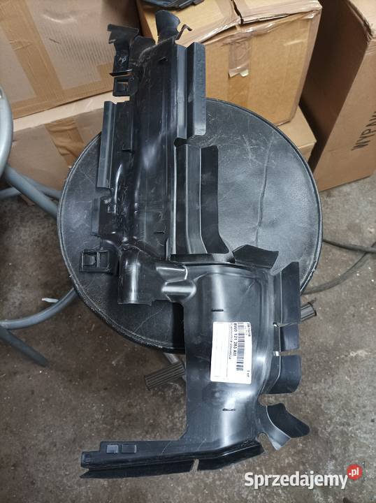 Kierownica powietrza audi a4 b9lewa 8w0121283AM Sławno