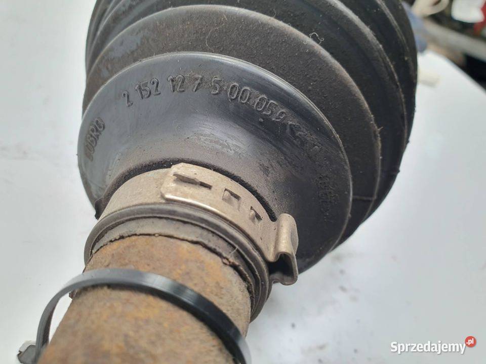 PÓŁOŚ PRAWA PRZÓD SAAB 900 Lipno sprzedam
