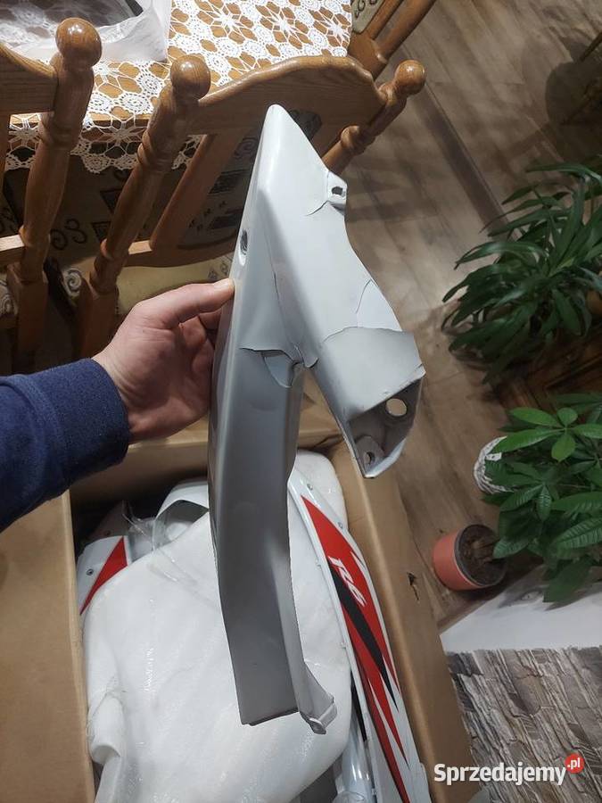 Plastiki Owiewki r6 rj11 oryginalne Blizne