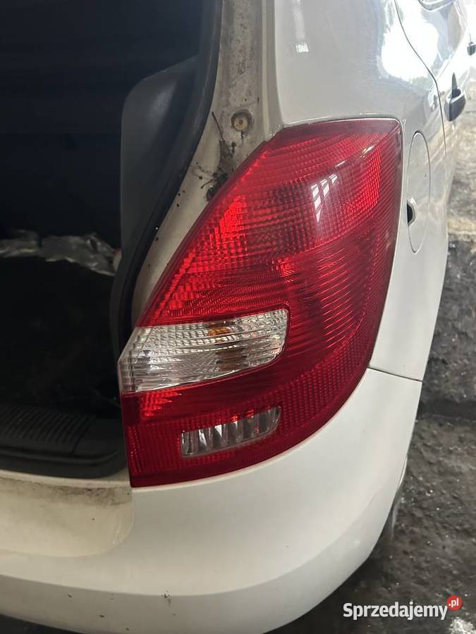 lampa tylna lampy tylne skoda Fabia II osobowe Lampy tylne świętokrzyskie