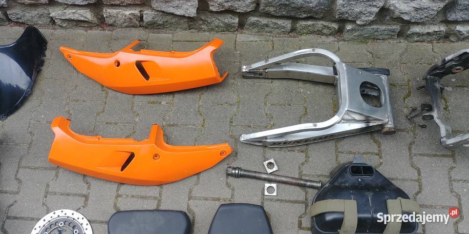 Yamaha YZF750 r rama plastiki części tłumik Szczecin