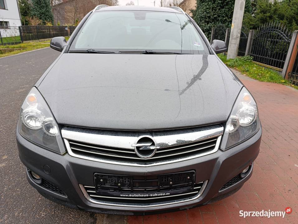 Opel Astra H kombi 14 benzyna 2010r hak Lgota-Mokrzesz