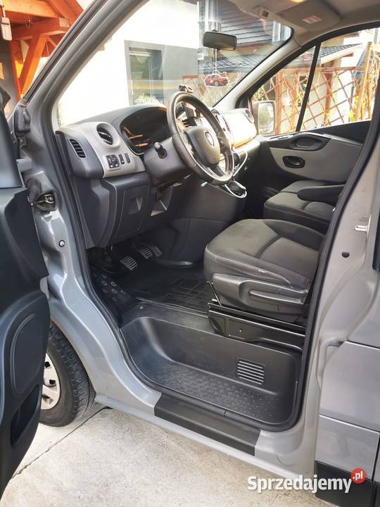 Renault Trafic 16 dCi 145 long 9 Os Faktura Vat Rok produkcji 2016 Cieszyn