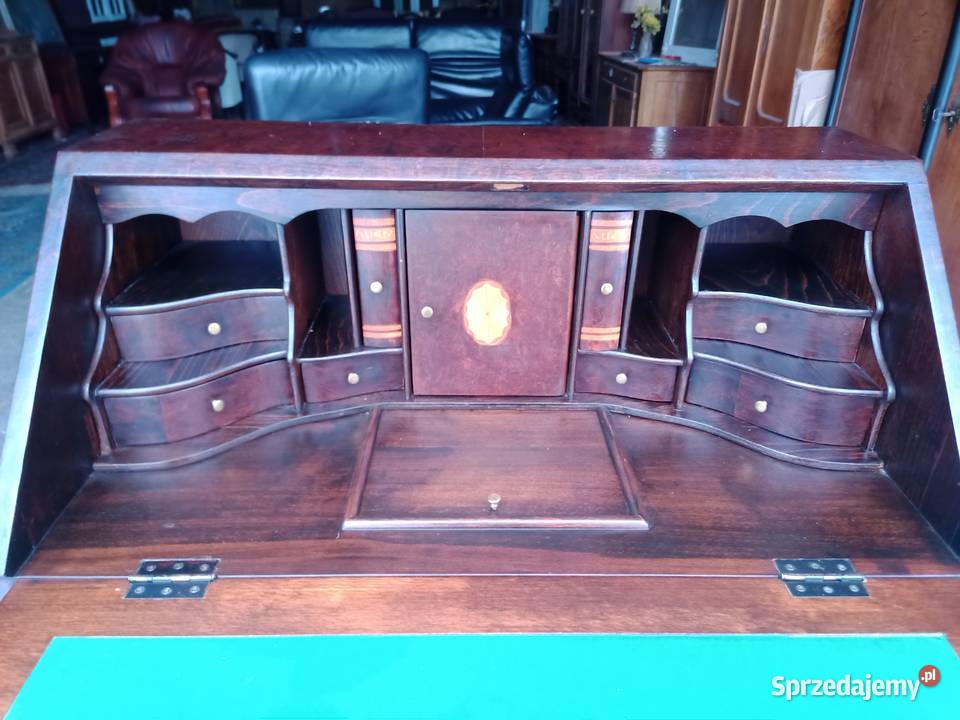 Sekretarzyk Rzeźbiony Orzech Włochy