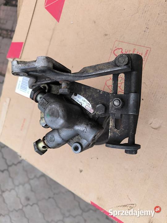 Polonez pompa wspomagania ZF Stalowa Wola