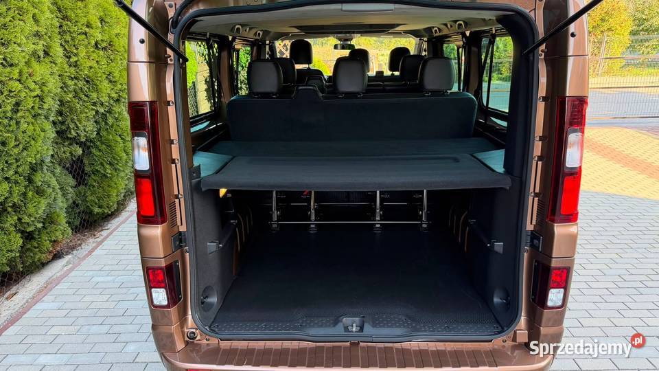 Opel Vivaro DŁUGI 9osobowy Serwisowany z Niemiec ogranicznik prędkości Opatów