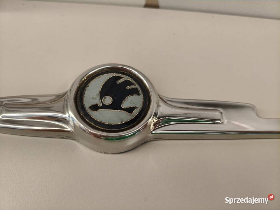 Skoda octavia znaczek na błotnik
