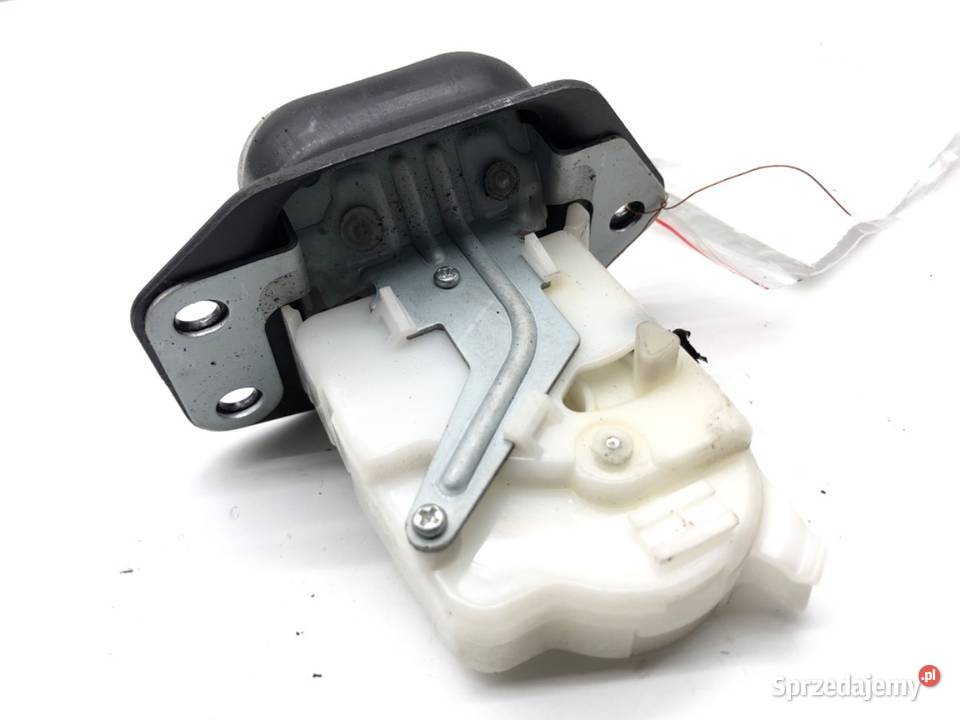 ZAMEK KLAPY TYŁ NISSAN JUKE F15 Crossover