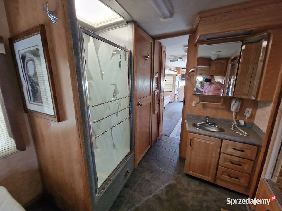 Kamper rodzinny komfortowy okazja doskonaly stan
