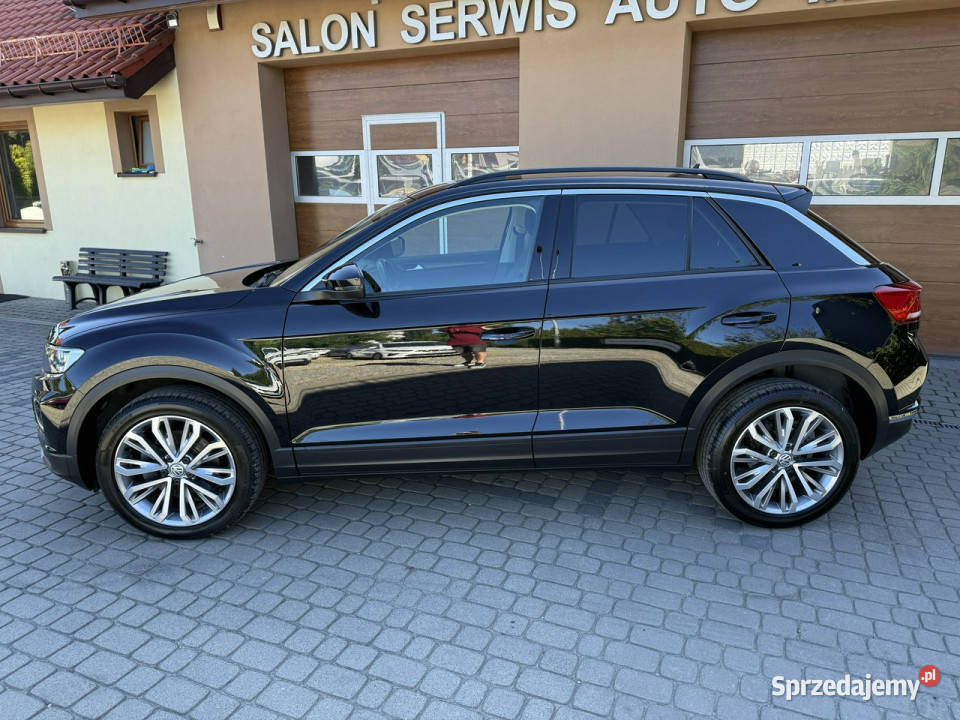 Volkswagen TRoc 15 TSI 150 Klima Navi Ledy I asystent pasa ruchu Orzech
