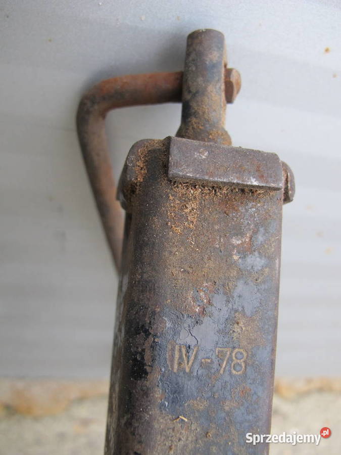 Stary podnośnik samochodowy Pozostałe Borzechowo