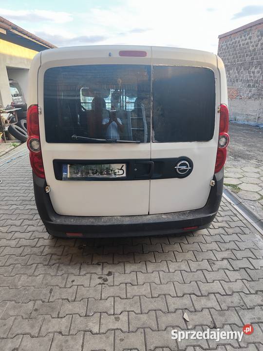 Opel combo 1.4i 2014r 110000km