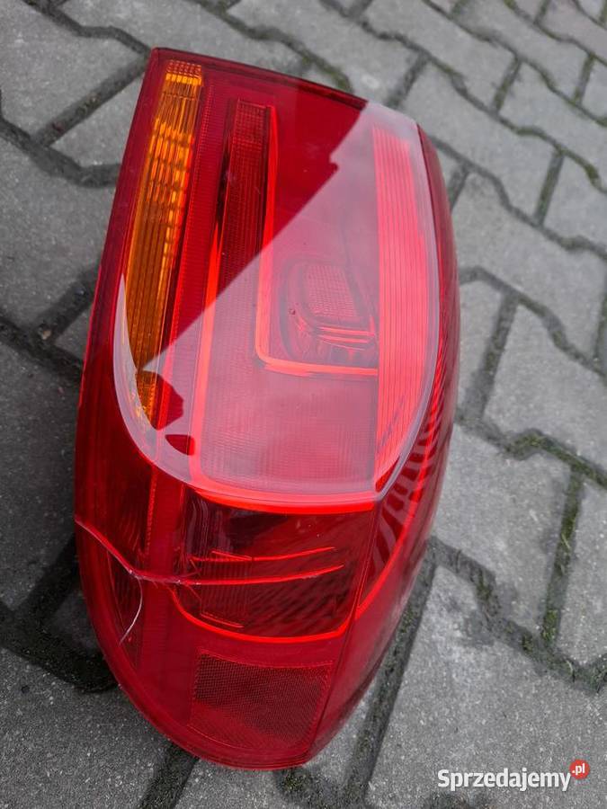VW TIGUAN I LIFT LAMPA PRAWY TYŁ