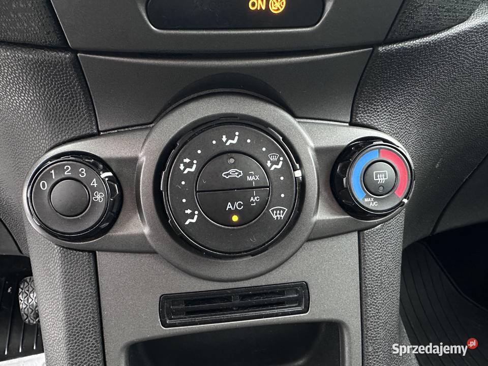 Ford Fiesta 15 TDCI 75Salon ZamianaKredyt Pakiet wspomaganie kierownicy Warszawa