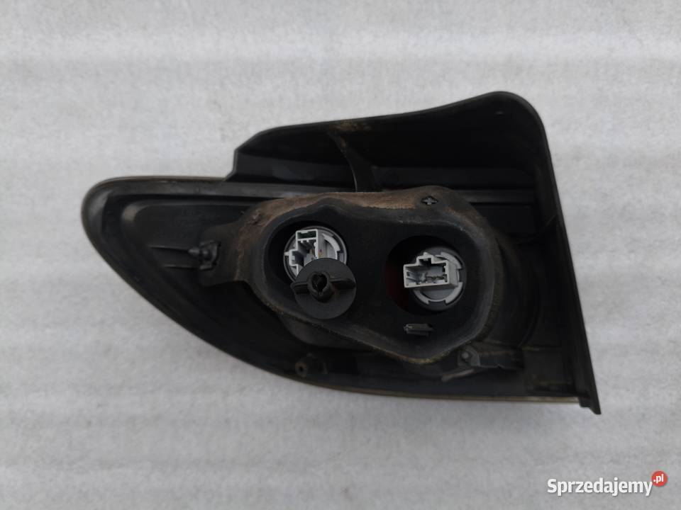 Lampa Prawy Tył Tylna Prawa Mazda 2 DY Lift Wyszków