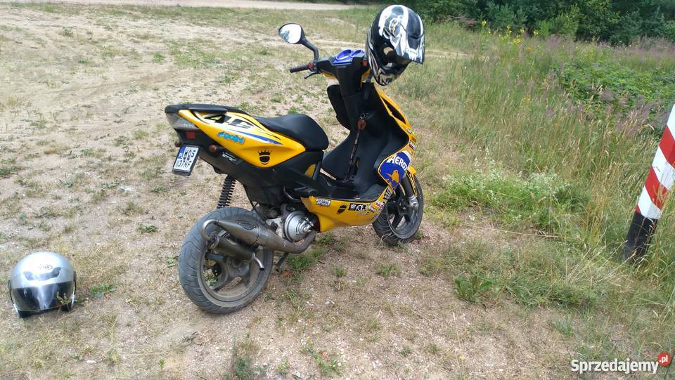Yamaha aerox żółty