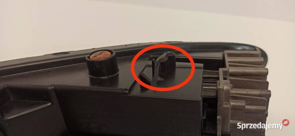 HYUNDAI BAYON LAMPA HALOGEN DRL LEWA 92207005