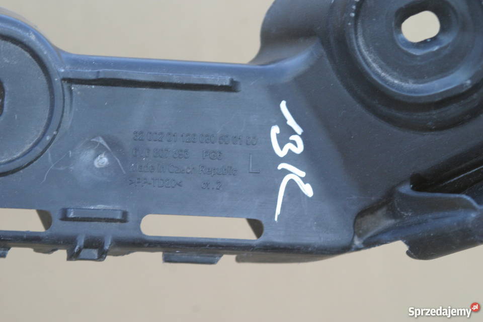 SKODA FABIA III 3 ŚLIZG ZDERZAKA LEWY TYŁ Bieleń