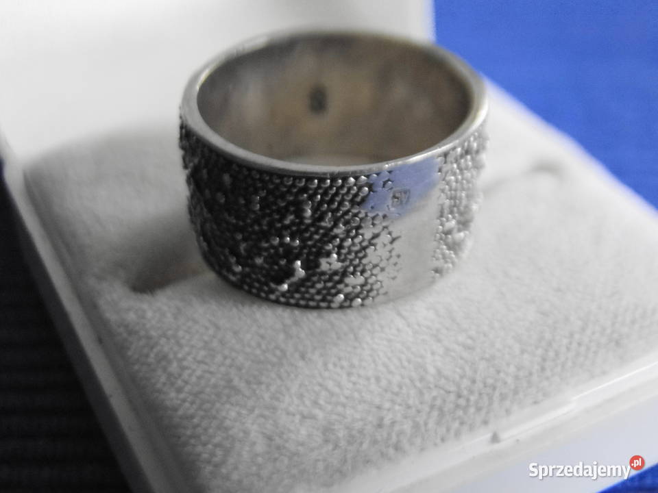 Ciekawy pierścionekobrączka srebro 925 Warszawa sprzedam