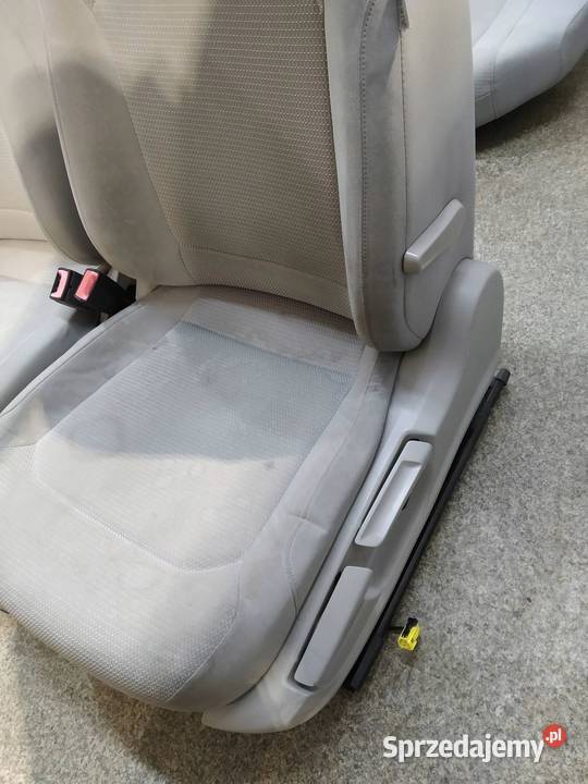 FOTELE KANAPA BOCZKI SEDAN USA VW Volkswagen Rok produkcji 2016 Fotele i kanapy