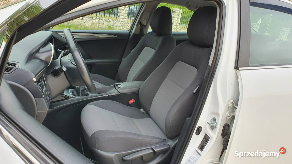 Toyota Avensis 16 D4D 112 Navi Super Stan Biała ASR (kontrola trakcji) Chmielnik