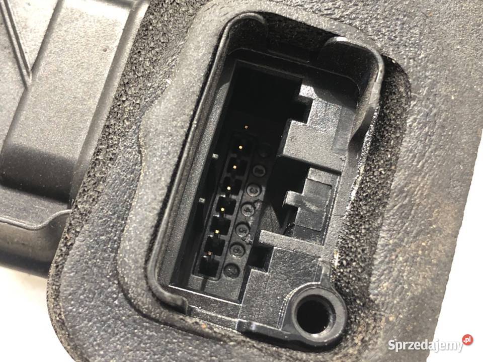 ZAMEK DRZWI PRAWY PRZÓD VW GOLF VI Hatchback