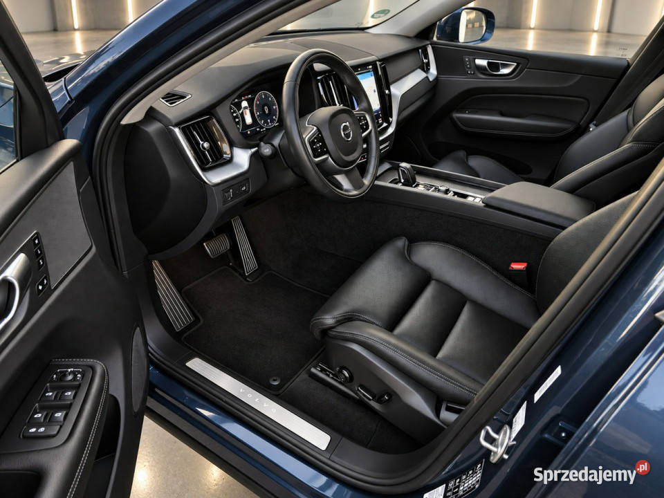 Volvo XC 60 B4perfekcyjny światła przeciwmgielne Żabno