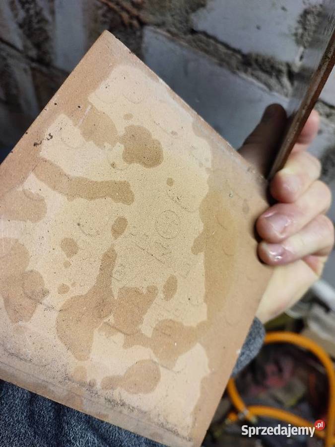 Płytki z czasów PRLu Dąbrówka Duża