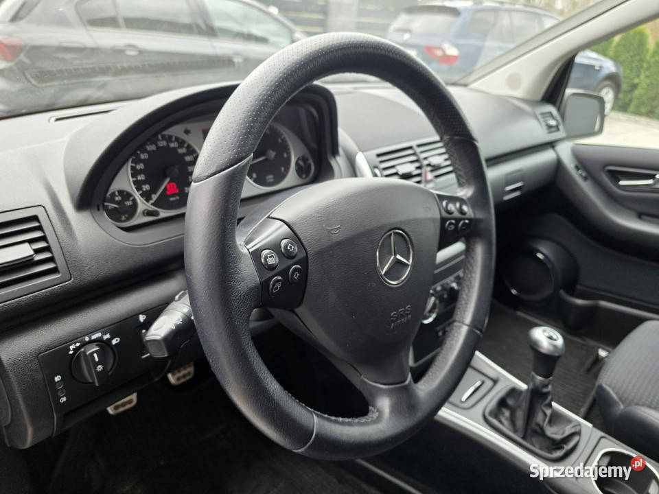 Mercedes A 180 PÓŁSKÓRY navi bezwypadkowy