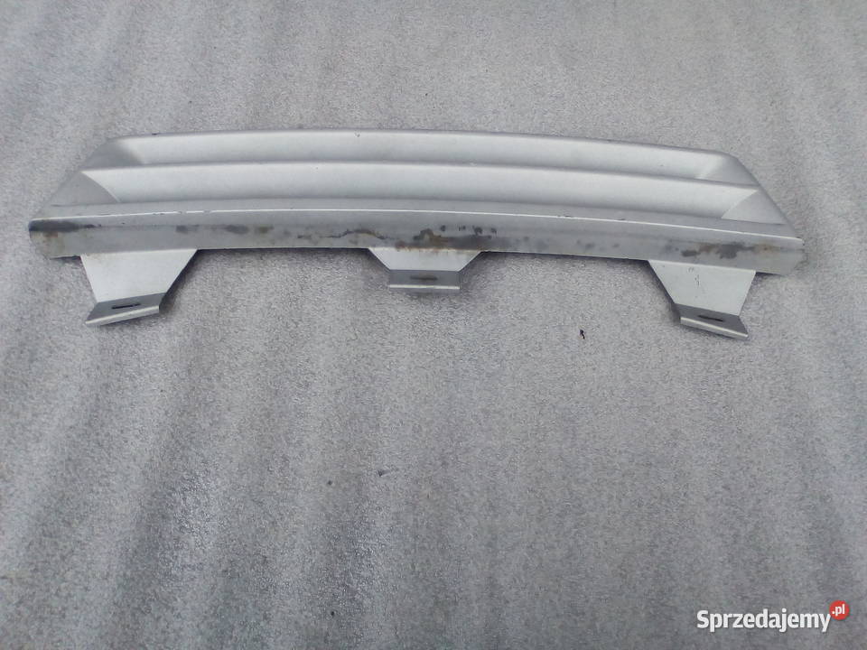 Opel Omega A oryginalna atrapa Bukownica